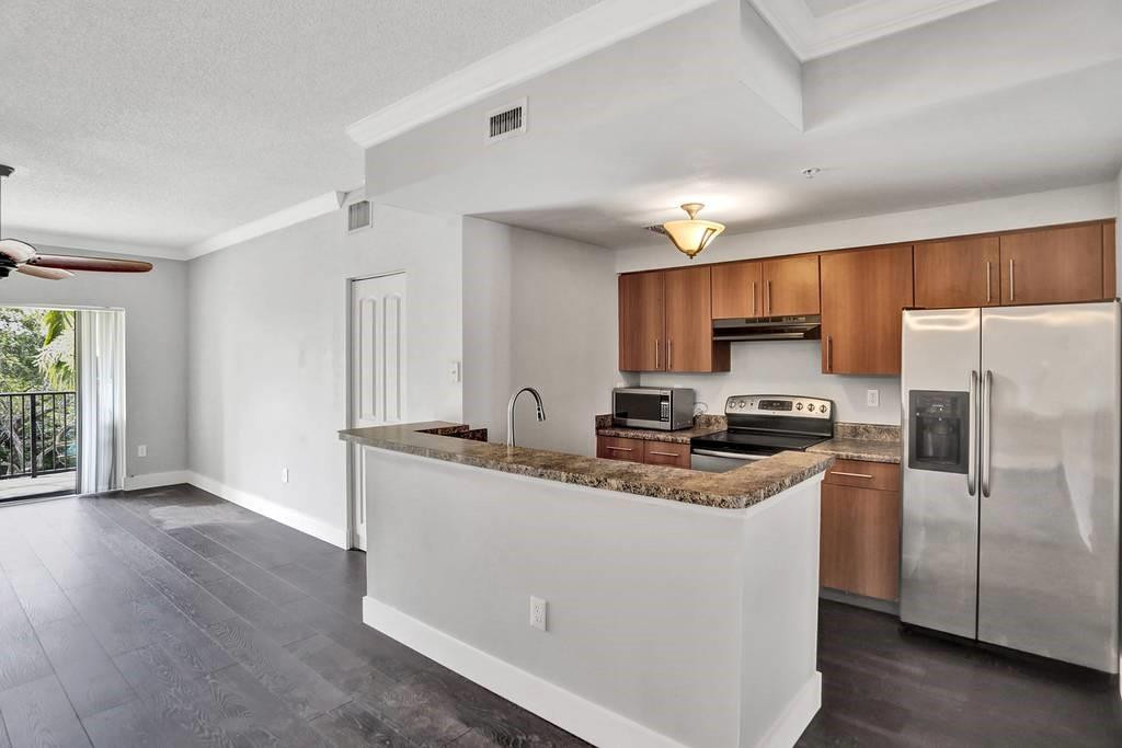 5800 West Sample Road, Unit 304 Coral Springs, FL 33067 - Photo 8 of 35 Photo 8