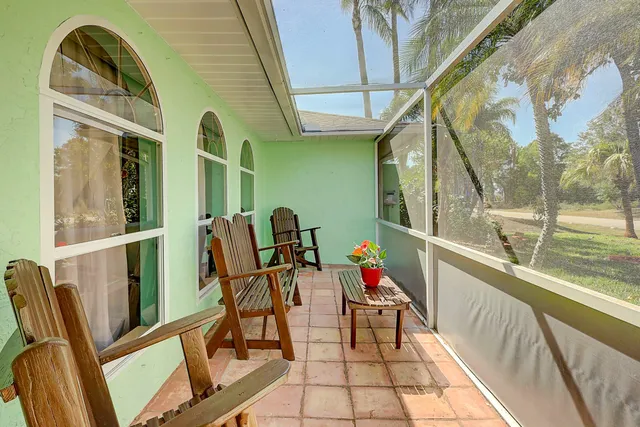 $4,000 | 238 Southwest Grove Avenue, Port St. Lucie, FL 34983