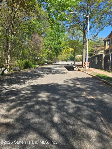 $1,599,999 | 452 Rensselaer Avenue | Huguenot