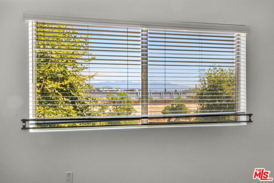 2974 Ripple Place, Unit 203 Los Angeles, CA 90039 - Photo 11 of 29 a view of a window in a room