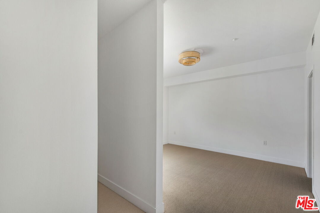 2974 Ripple Place, Unit 203 Los Angeles, CA 90039 - Photo 19 of 29 a view of a closet