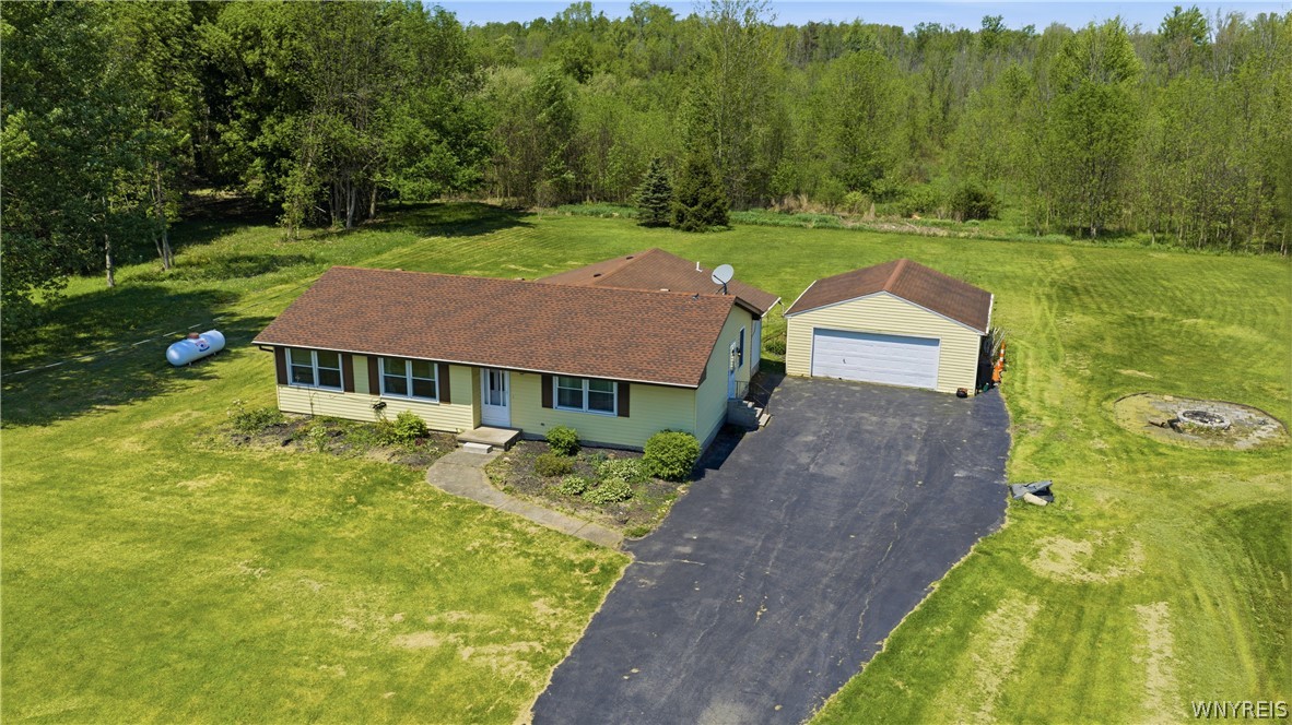 4889 Ide Road Wilson, NY 14172 - Photo 4 of 41