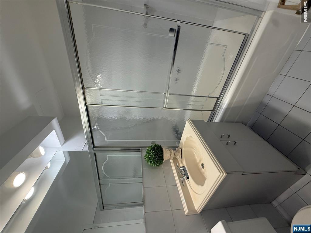 1375 River Road, Unit 1K Edgewater, NJ 07020 - Photo 8 of 15