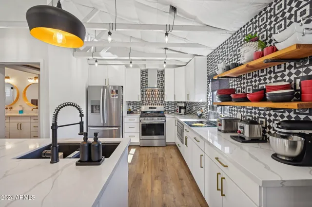 $660,000 | 2101 North 25th Place, Phoenix, AZ 85008