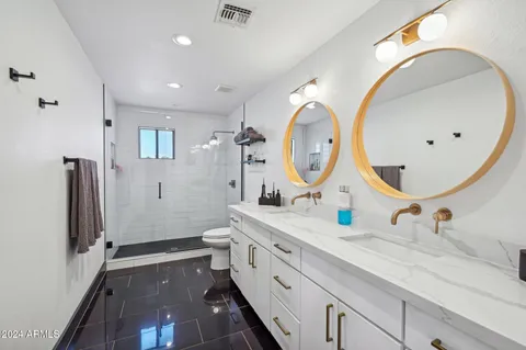 $660,000 | 2101 North 25th Place, Phoenix, AZ 85008