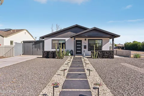 $660,000 | 2101 North 25th Place, Phoenix, AZ 85008
