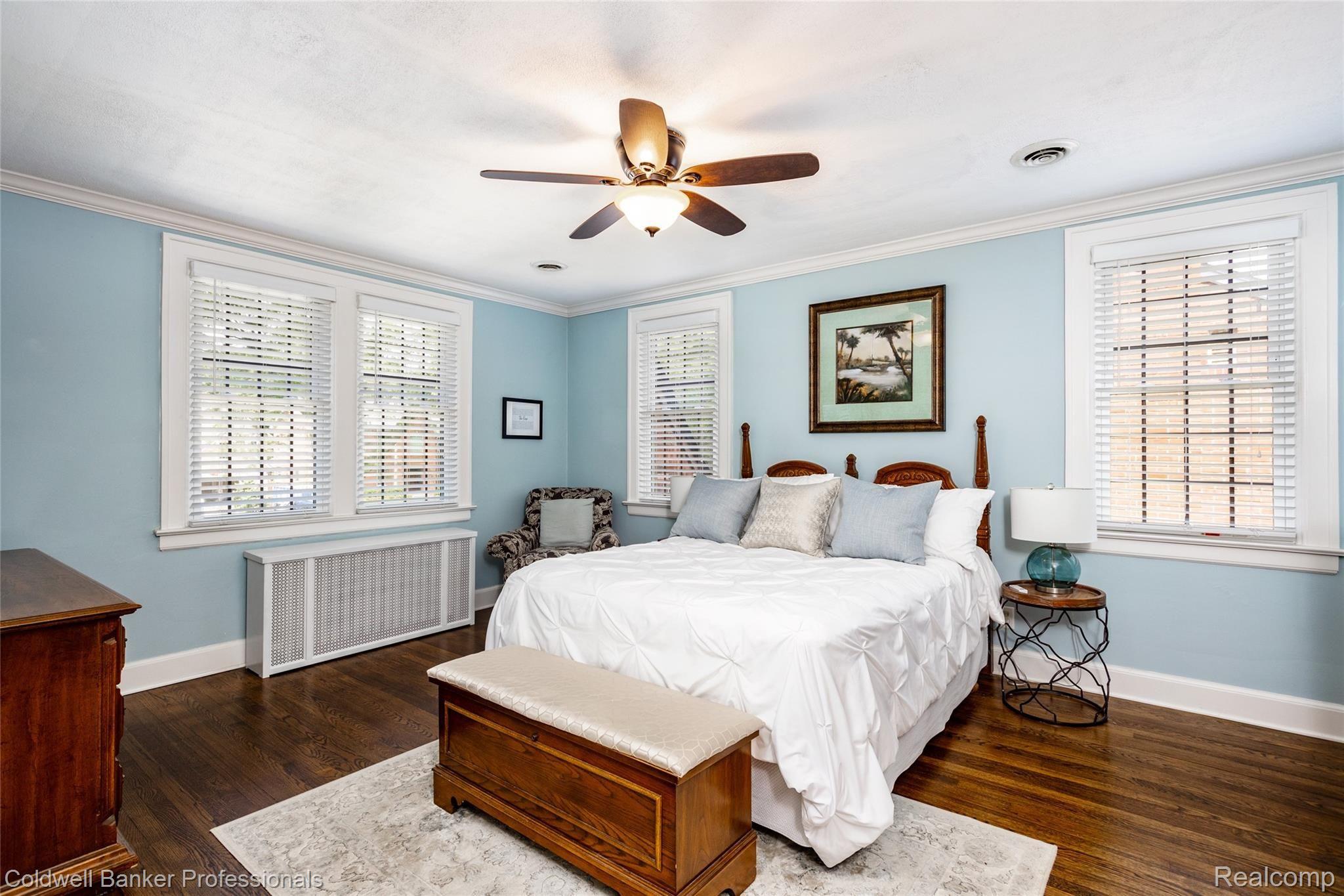 564 Washington Road Grosse Pointe, MI 48230 - Photo 14 of 21 564 Washington L038.jpg