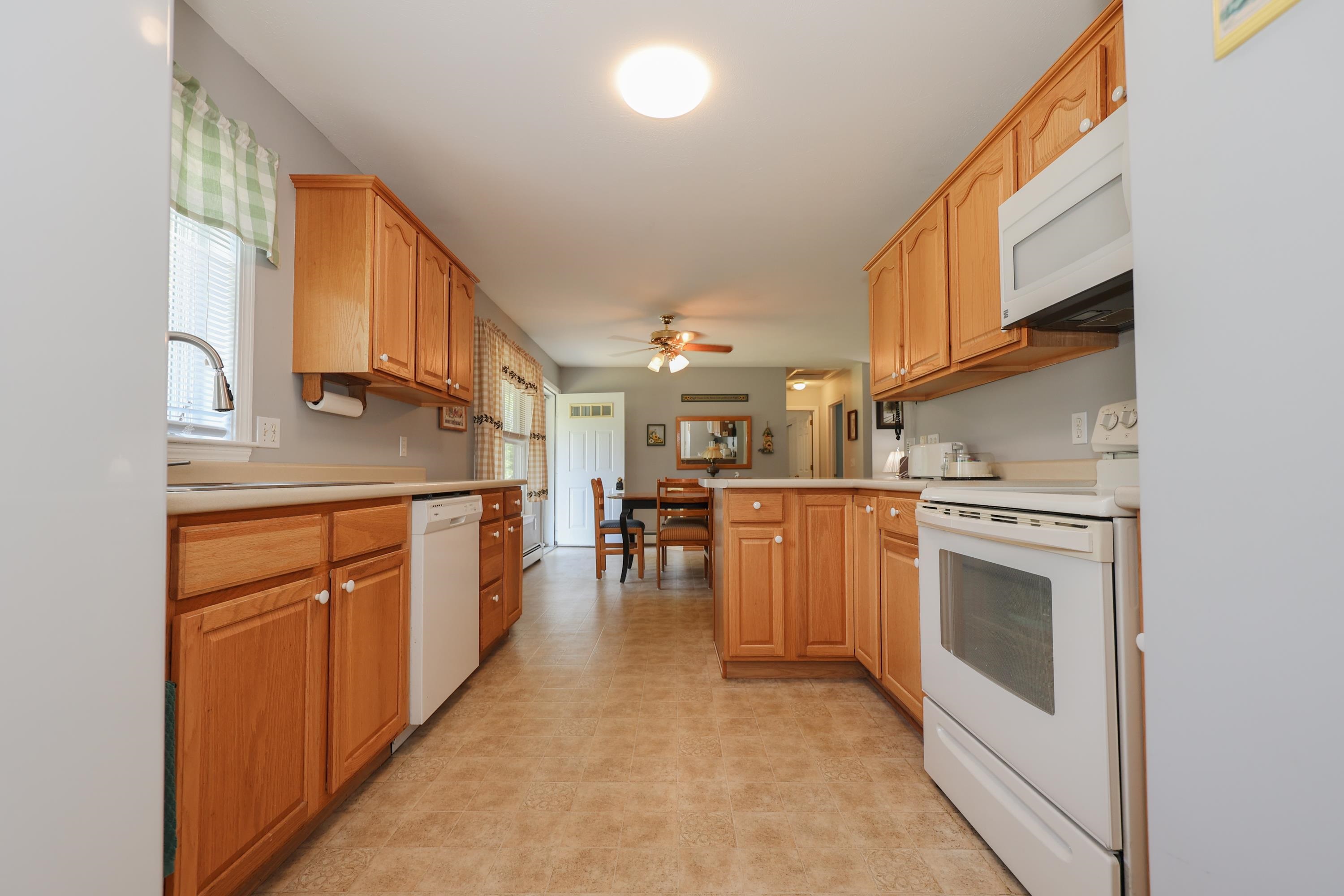 293 SW Road Canterbury, NH 03224 - Photo 3 of 32