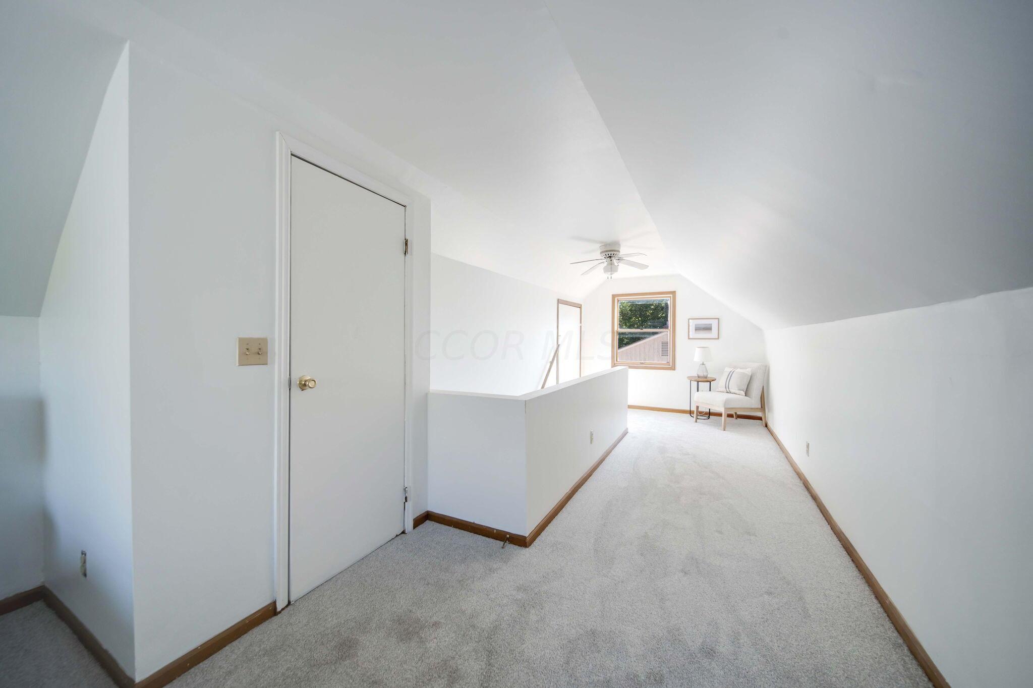 2202 Edgevale Road Columbus, OH 43221 - Photo 27 of 35 Bedroom 3/Bonus area