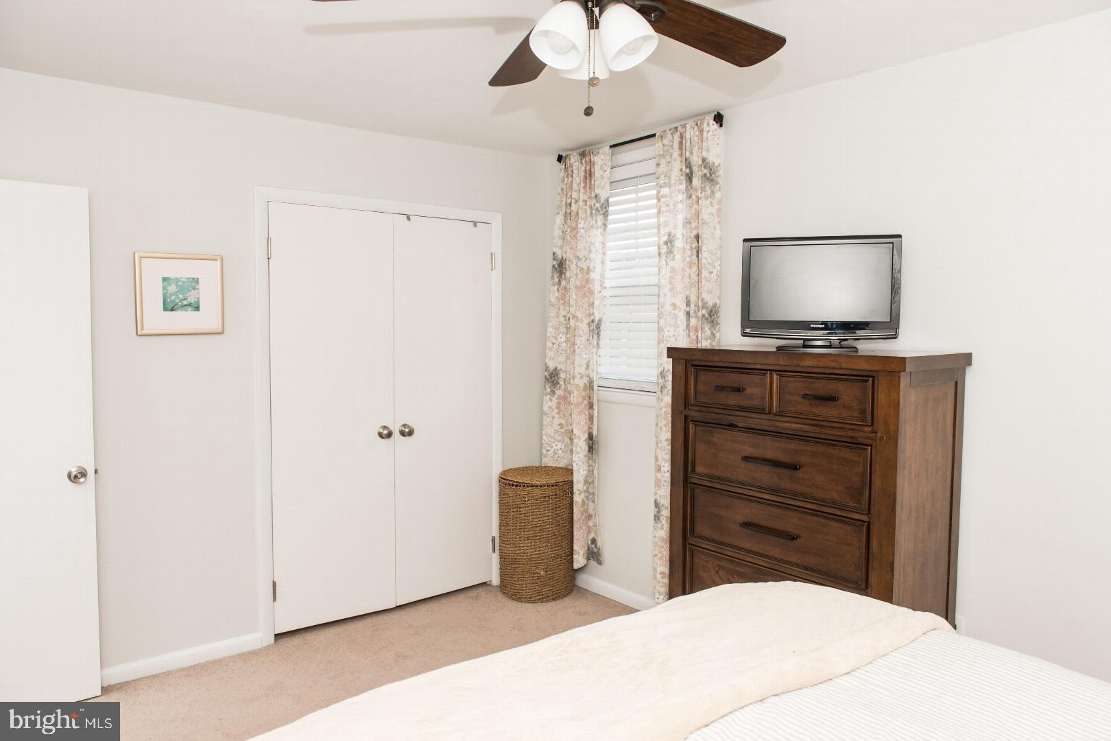 718 Hill Road Philadelphia, PA 19128 - Photo 8 of 17 Gallery Image 8
