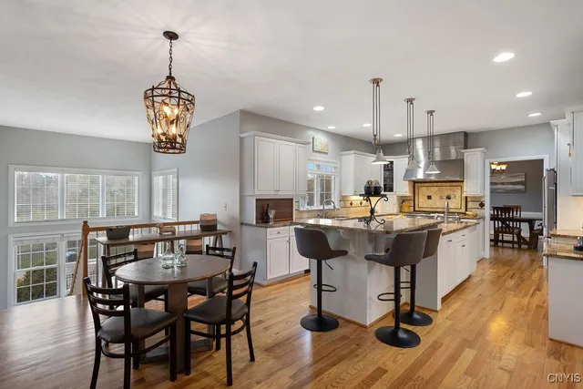 $850,000 | 603 Briar Brook Run, Manlius, NY 13066