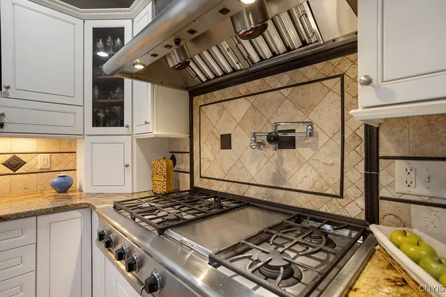 $850,000 | 603 Briar Brook Run, Manlius, NY 13066