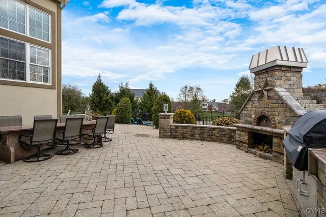 $850,000 | 603 Briar Brook Run, Manlius, NY 13066