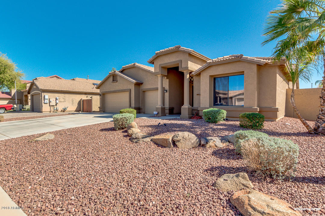 3753 East Del Rio Street Gilbert, AZ 85295 - Photo 8 of 49 09 3753 E Del Rio St Front
