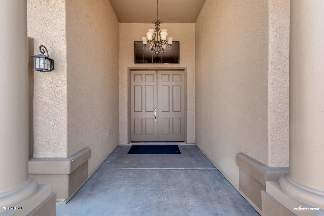 3753 East Del Rio Street Gilbert, AZ 85295 - Photo 9 of 49 10 3753 E Del Rio St Entry
