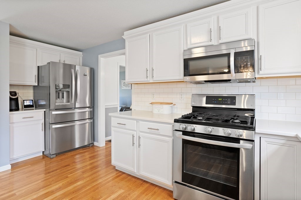 1250 Hill Road Littleton, MA 01460 - Photo 7 of 41