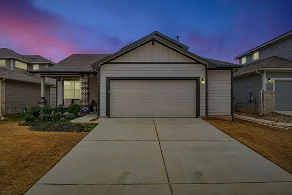 $2,300 | 204 Big Sandy Creek Drive, Hutto, TX 78634