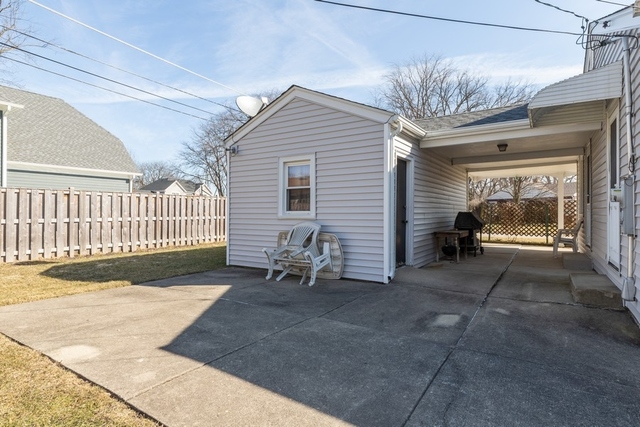 1746 Longvalley Road Glenview, IL 60025 - Photo 14 of 18