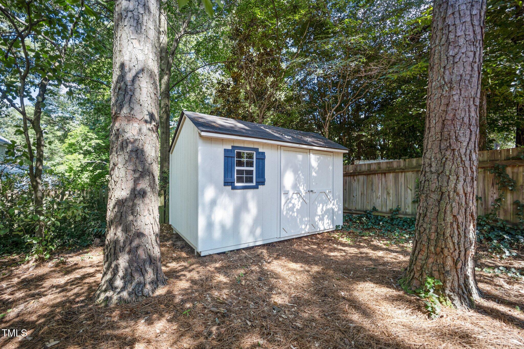 2409 Basil Drive Raleigh, NC 27612 - Photo 41 of 44 10-web-or-mls-484A9427