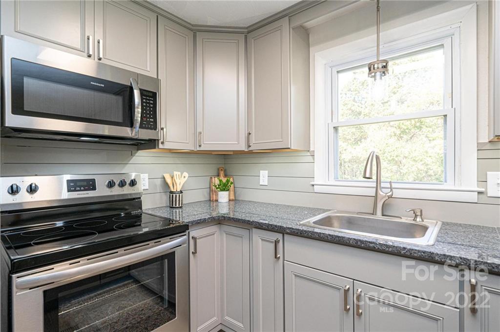 1967 Prestige Heights Drive Conover, NC 28613 - Photo 18 of 26 Gallery Image 18