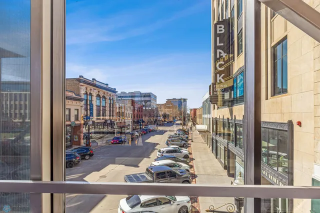 $190,000 | 117 Broadway North, Unit 307, Fargo, ND 58102
