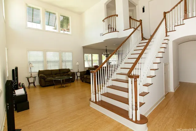 a view of entryway and hall