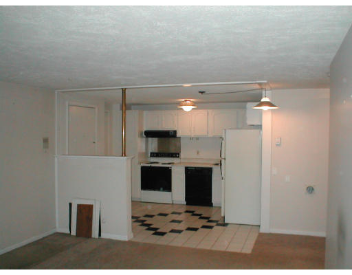 95 Leonard Road, Unit 95 Boxborough, MA 01719 - Photo 3 of 6