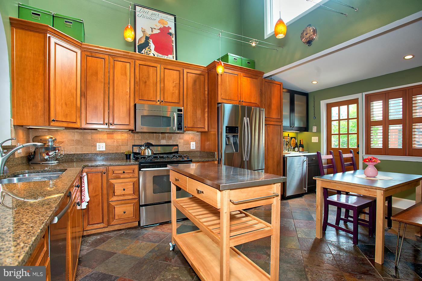 616 3rd Street Northeast Washington, DC 20002 - Photo 7 of 30 Kitchen