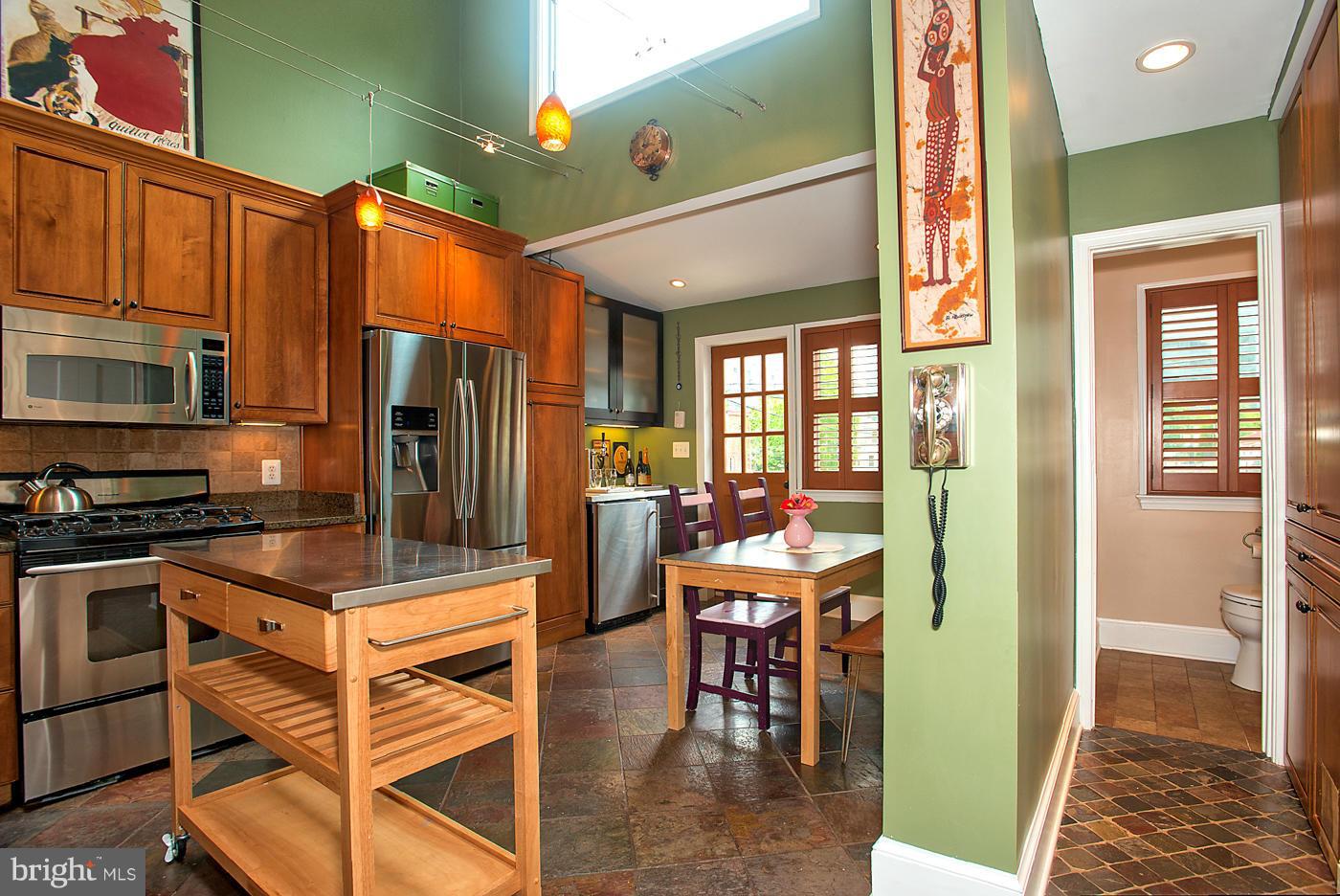 616 3rd Street Northeast Washington, DC 20002 - Photo 8 of 30 Kitchen