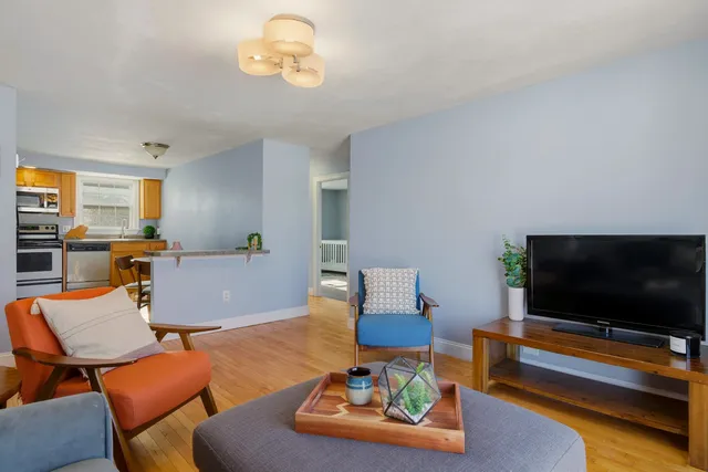 $2,000 | 5 Carriage Hill Lane, Unit 6, Eliot, ME 03903