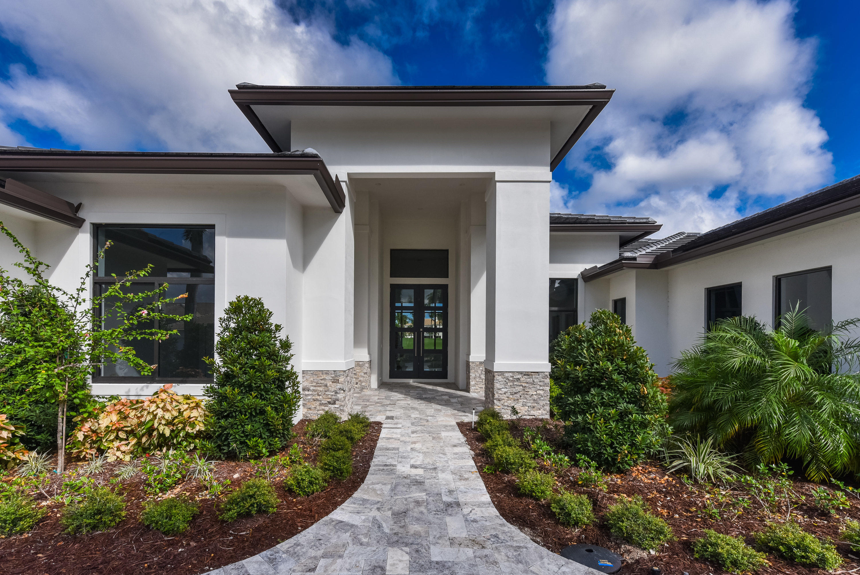 17614 Foxborough Lane Boca Raton, FL 33496 - Photo 5 of 58 entrance