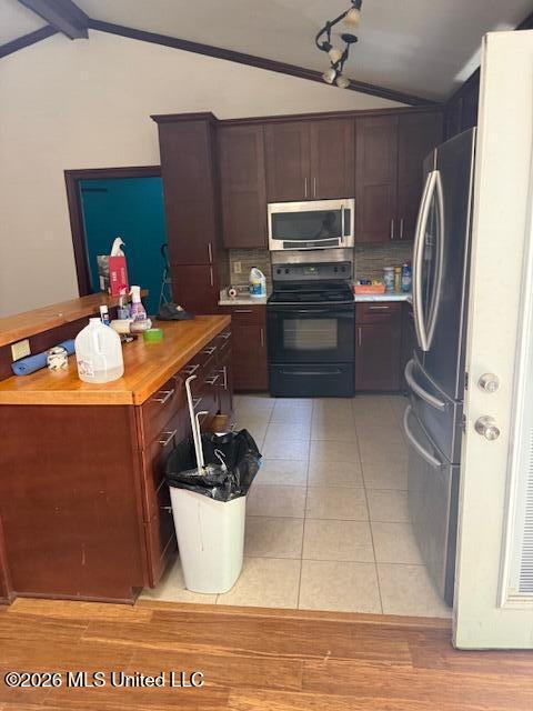 701 Liles Road Holly Springs, MS 38635 - Photo 2 of 9 kitchen view