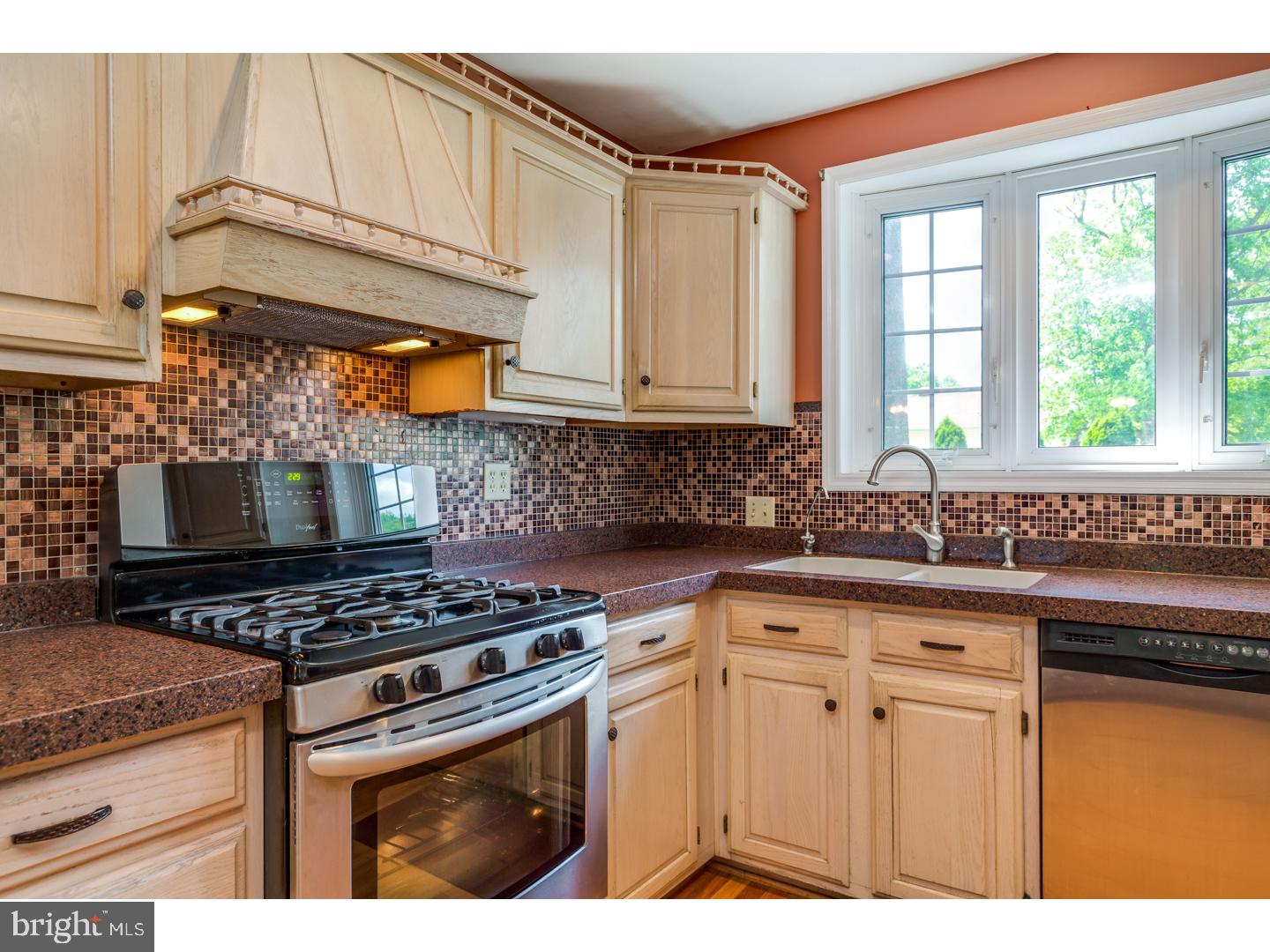 116 Antietam Road Cherry Hill, NJ 08034 - Photo 9 of 25 Gallery Image 9