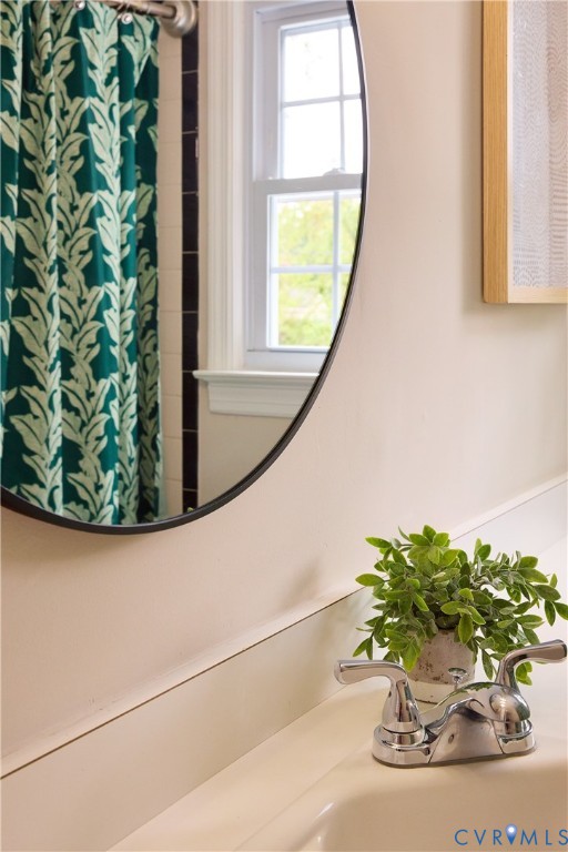 1311 Santa Rosa Road Henrico, VA 23229 - Photo 37 of 49 New lighting, paint and mirror.