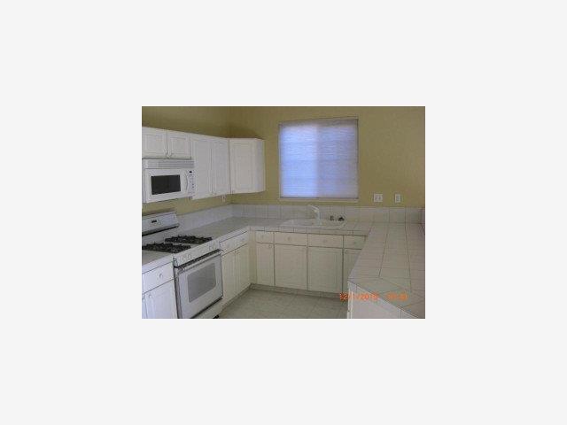 935 Old County Road, Unit 32 Belmont, CA 94002 - Photo 4 of 9 Gallery Image 4