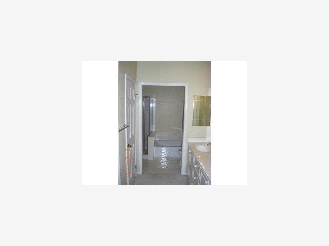 935 Old County Road, Unit 32 Belmont, CA 94002 - Photo 6 of 9 Gallery Image 6