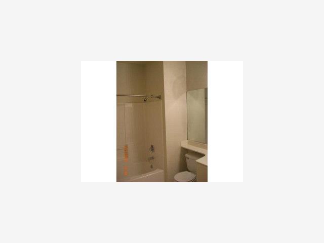 935 Old County Road, Unit 32 Belmont, CA 94002 - Photo 8 of 9 Gallery Image 8