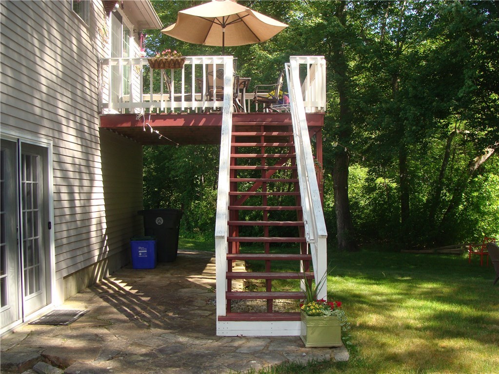17 Leuba Road Coventry, RI 02816 - Photo 5 of 21