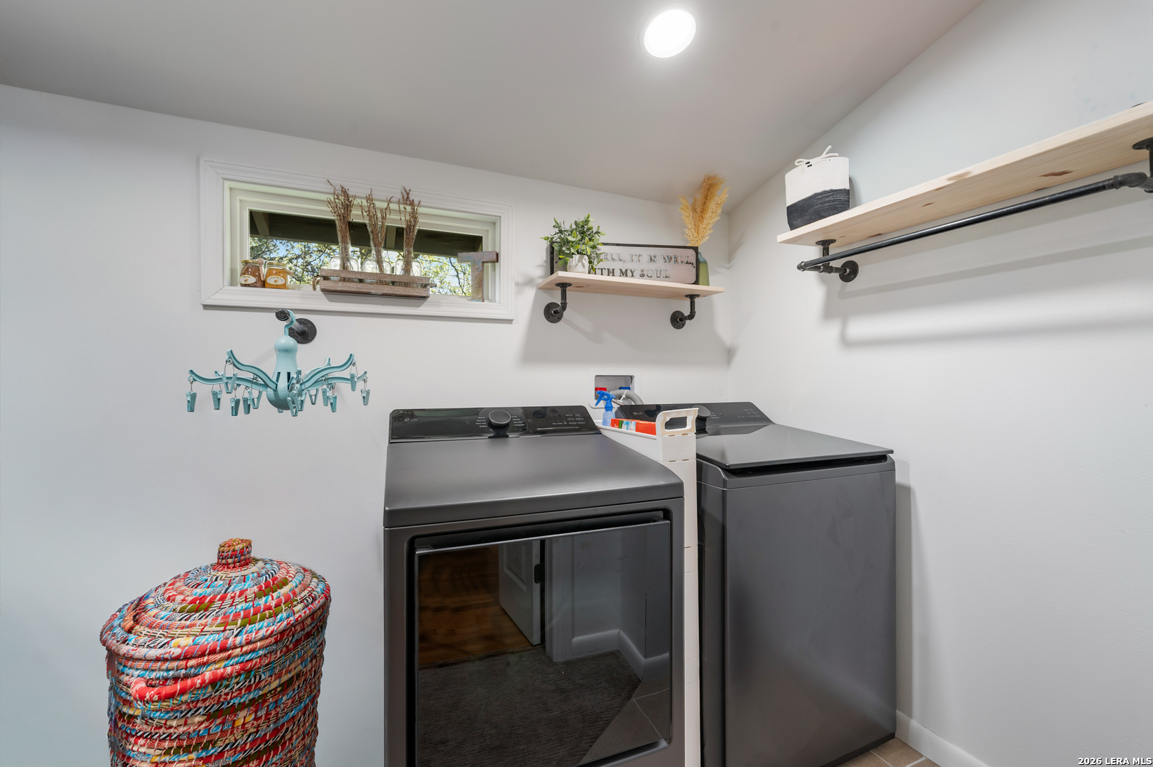 114 Wagon Trail Road Shavano Park, TX 78231 - Photo 27 of 36 a utility room with dryer and washer