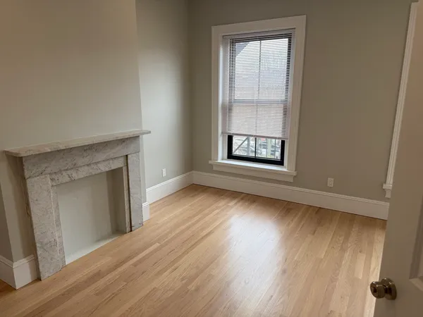 $4,200 | 147 West Concord Street, Unit 3, Boston, MA 02118