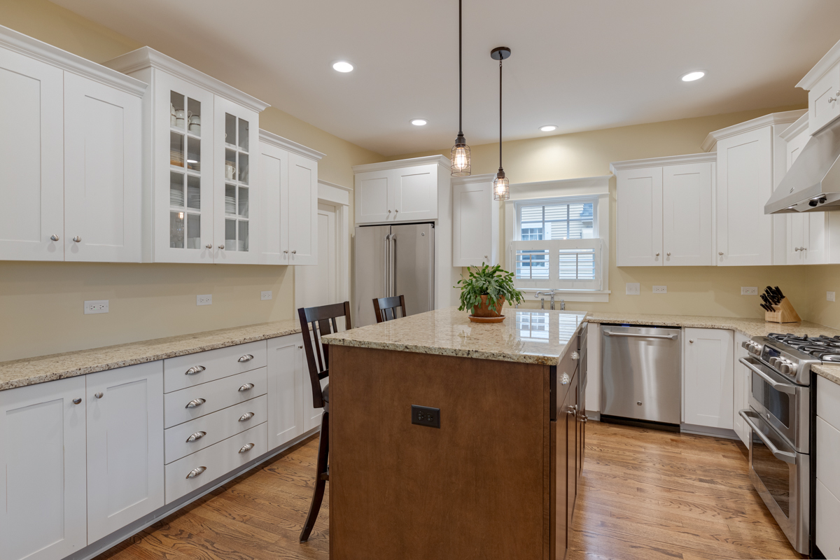 523 Prairie Street St. Charles, IL 60174 - Photo 7 of 32