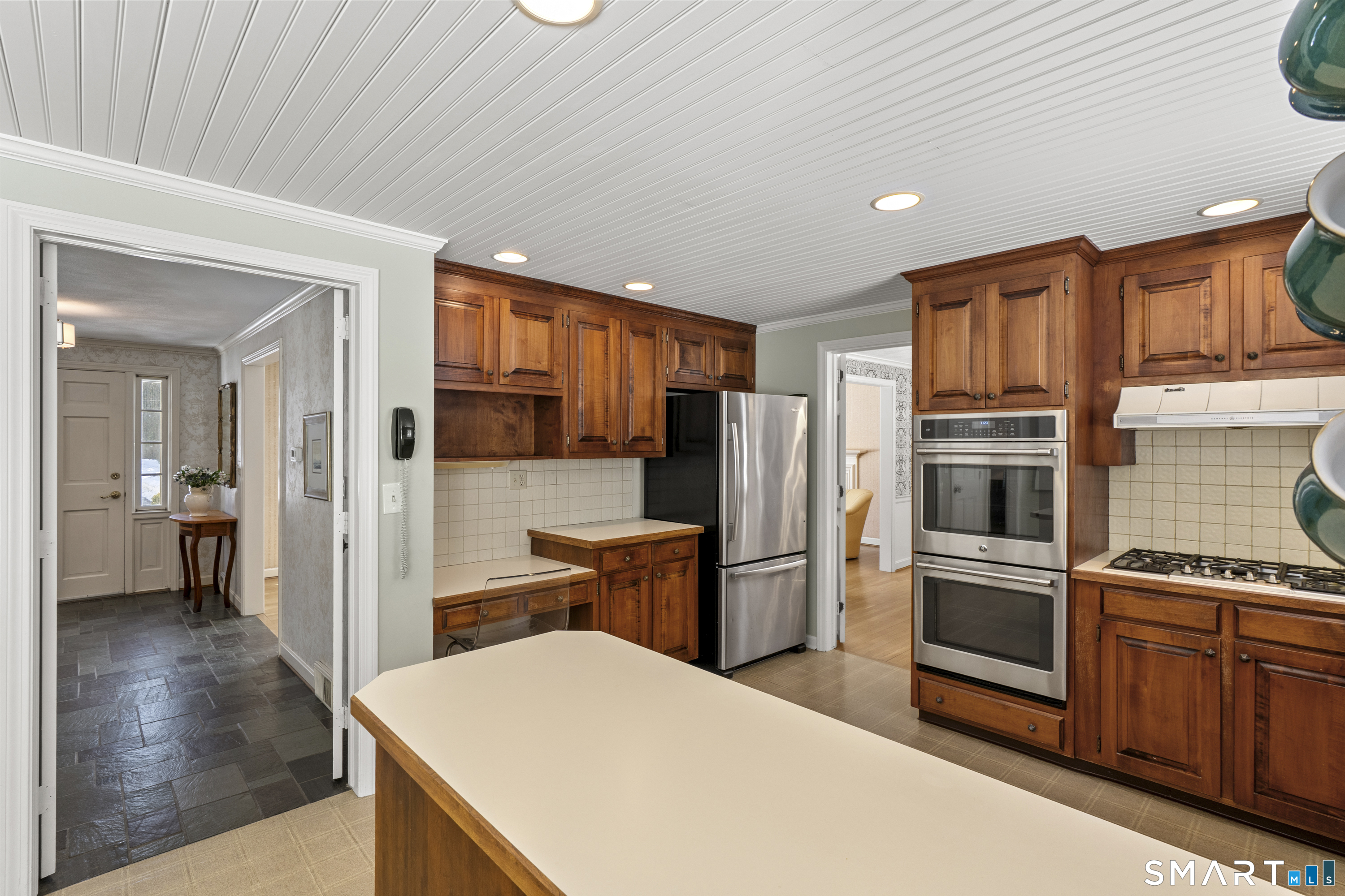 60 Berwyn Road West Hartford, CT 06117 - Photo 11 of 40 Kitchen with view towards foyer