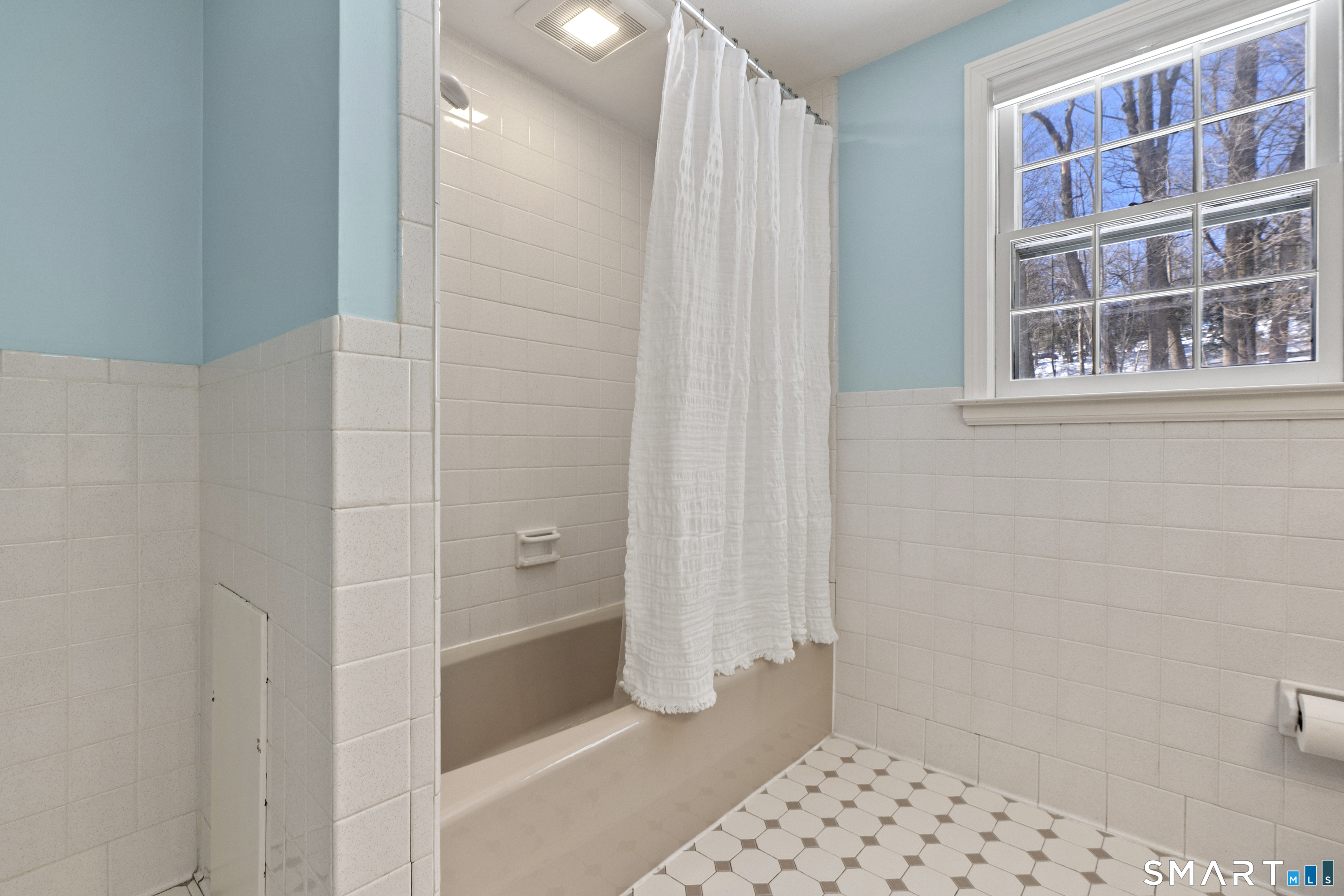 60 Berwyn Road West Hartford, CT 06117 - Photo 31 of 40 Full bathroom with tub/shower combination