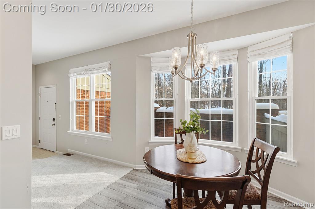 7056 Green Farm Road West Bloomfield, MI 48322 - Photo 8 of 25 Gallery Image 8