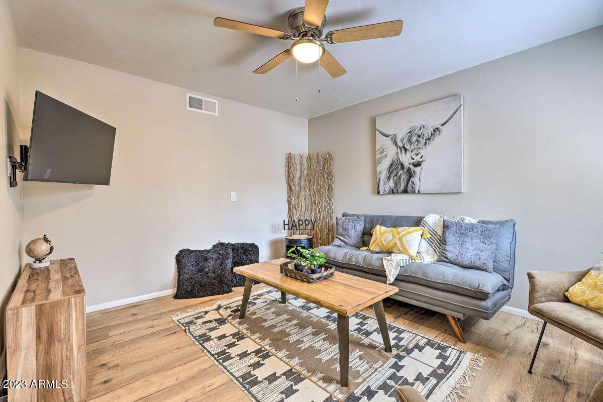 3511 East Baseline Road, Unit 1188 Phoenix, AZ 85042 - Photo 11 of 25 Living room