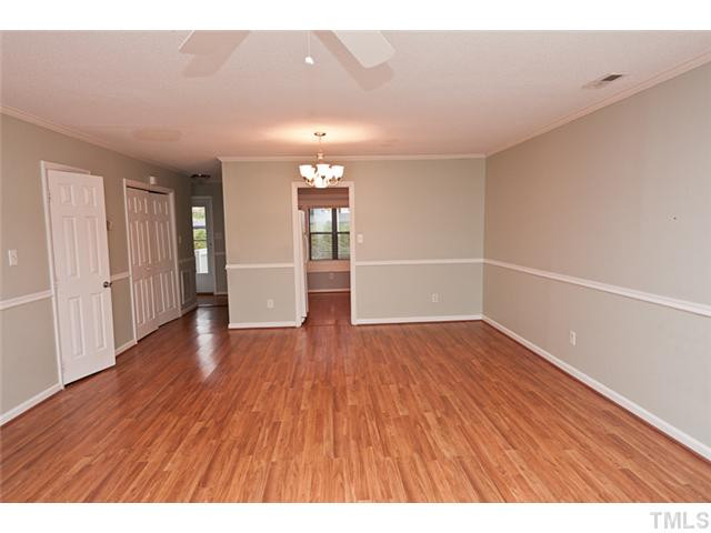 5410 Scenic View Lane Raleigh, NC 27612 - Photo 3 of 9 Dining Room