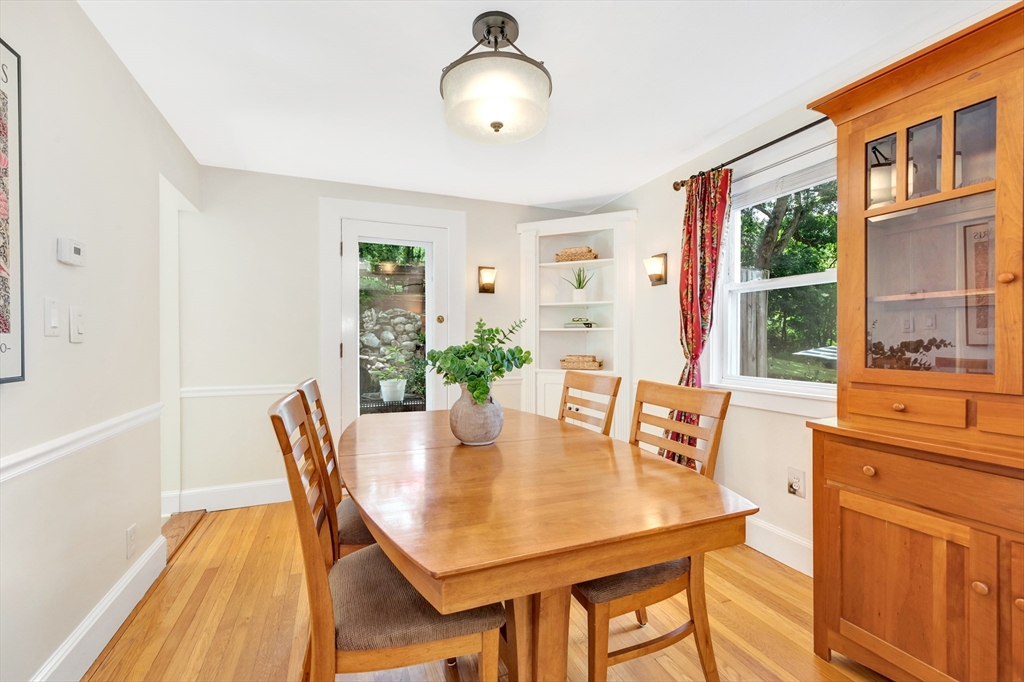 19 Lansdowne Road Arlington, MA 02474 - Photo 32 of 41 Gallery Image 32