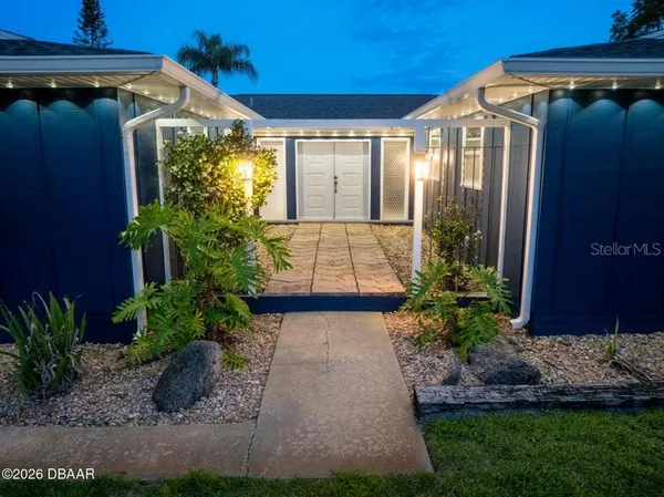$514,900 | 18 Tomoka Oaks Boulevard, Ormond Beach, FL 32174
