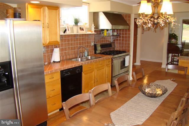 12332 Salisbury Road Ocean City, MD 21842 - Photo 11 of 23 Gallery Image 11