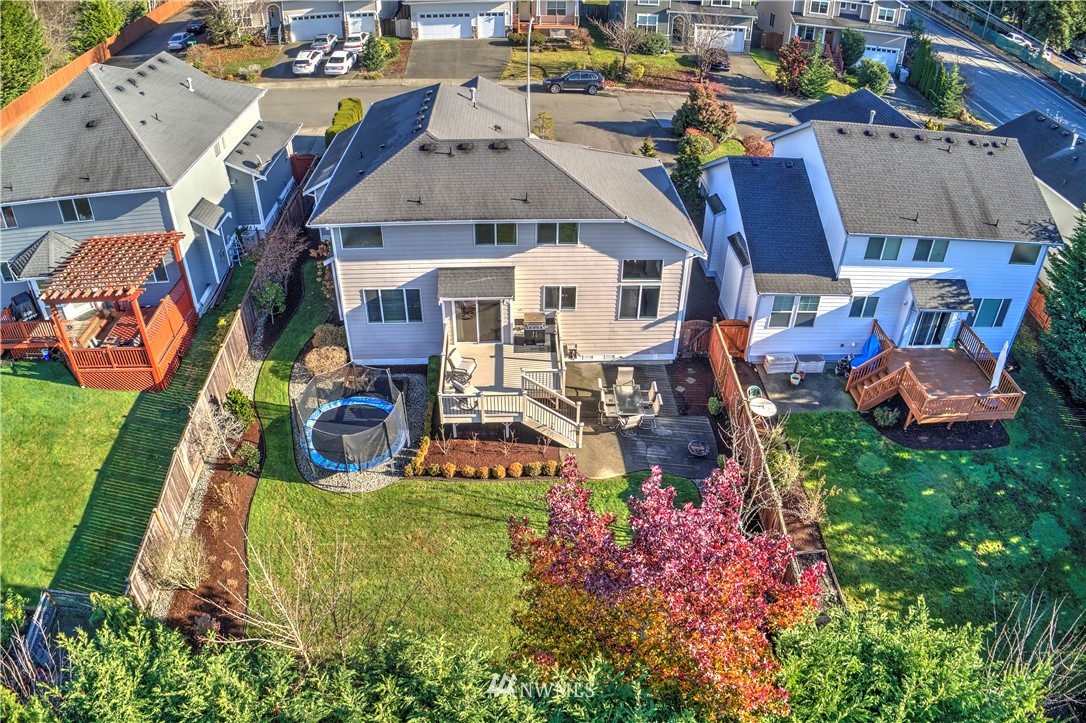 413 Orcas Place Northeast Renton, WA 98059 - Photo 2 of 25